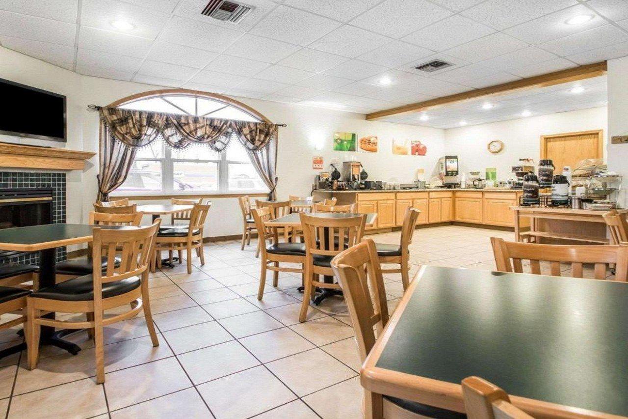 Quality Inn Mauston I-90 Exterior photo