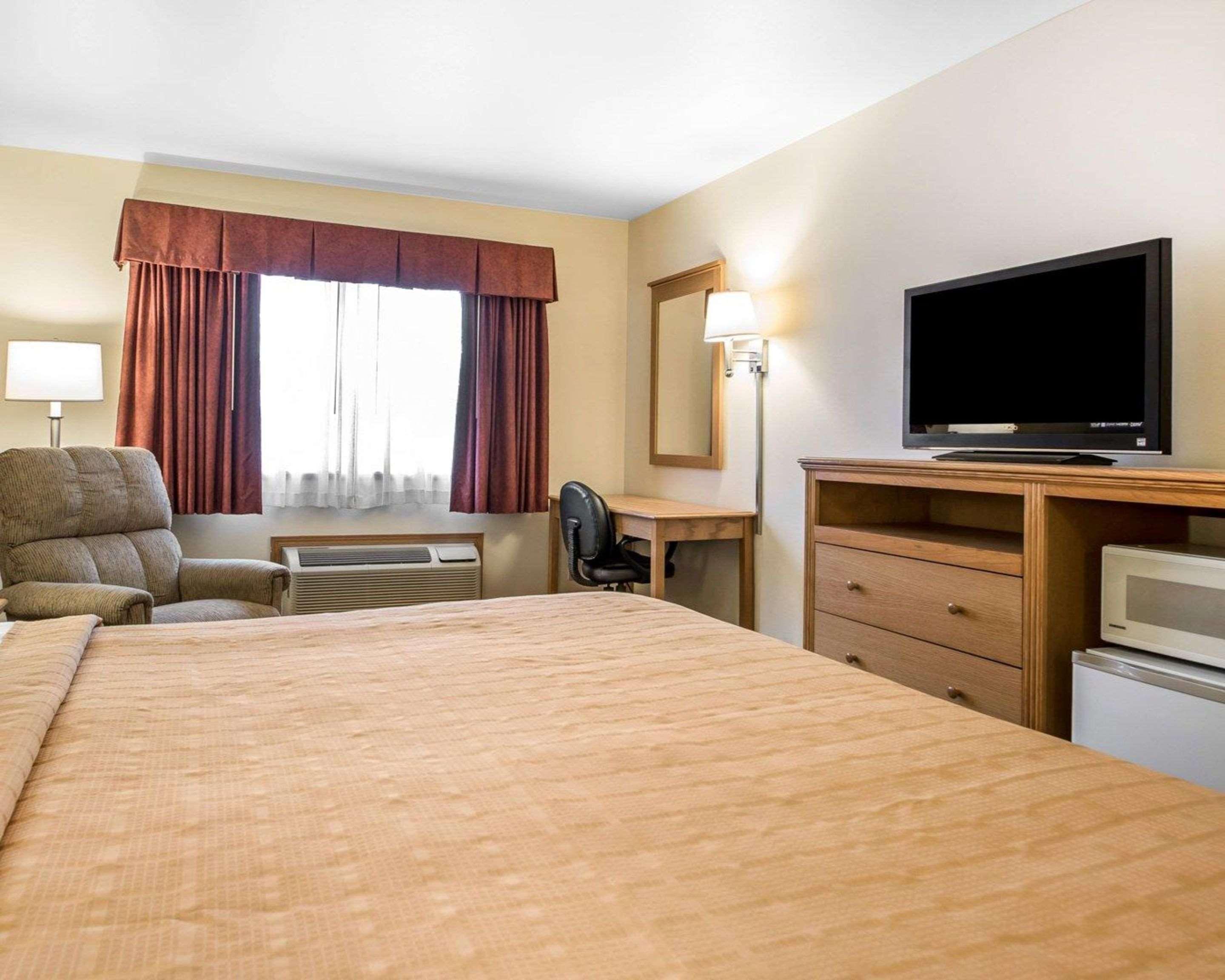 Quality Inn Mauston I-90 Exterior photo