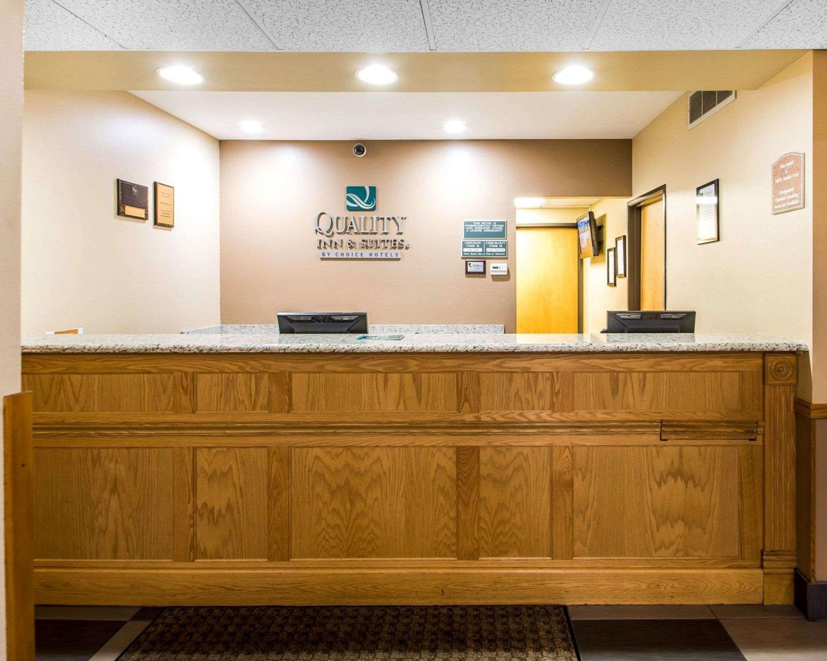 Quality Inn Mauston I-90 Exterior photo