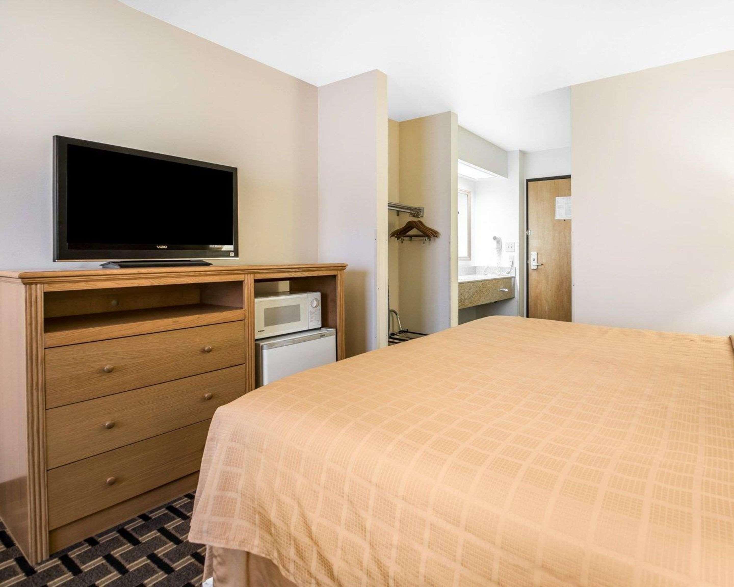 Quality Inn Mauston I-90 Exterior photo